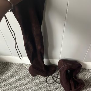 Great condition brown high need boots